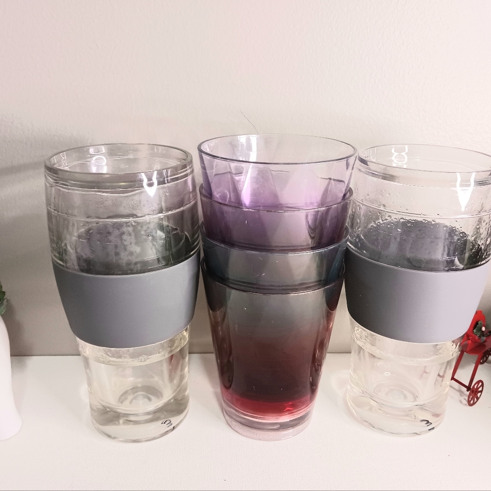 By host set of two Cooling pint glasses, + 4 small plastic unbreakable glasses
